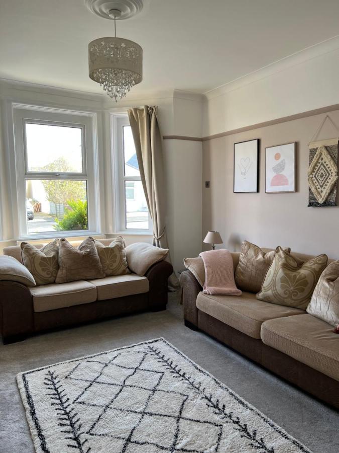 Spacious 4 Bed Rooms, Parking, Garden&Near Parks, Beaches&University Bournemouth Exterior foto